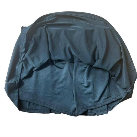 Womens NWOT active skirt with shorts size XL - Picture 2 of 2